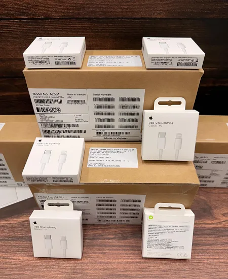 IPHONE 14 CARE ORIGINAL LIGHTNING CABLE